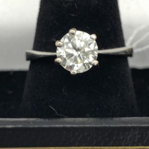 Bague solitaire diamant 0,88 carats J VS